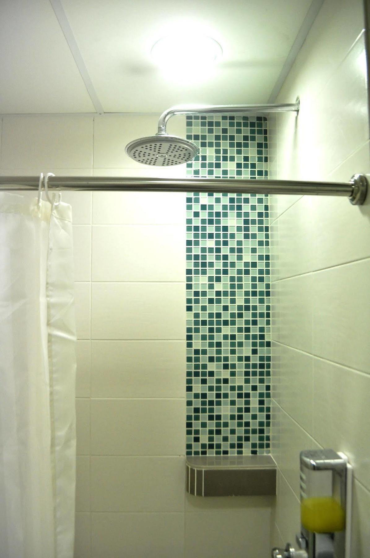 Yy48 Hotel 2 Mins Walk From Masjid Jamek Lrt Station Kuala Lumpur Ngoại thất bức ảnh